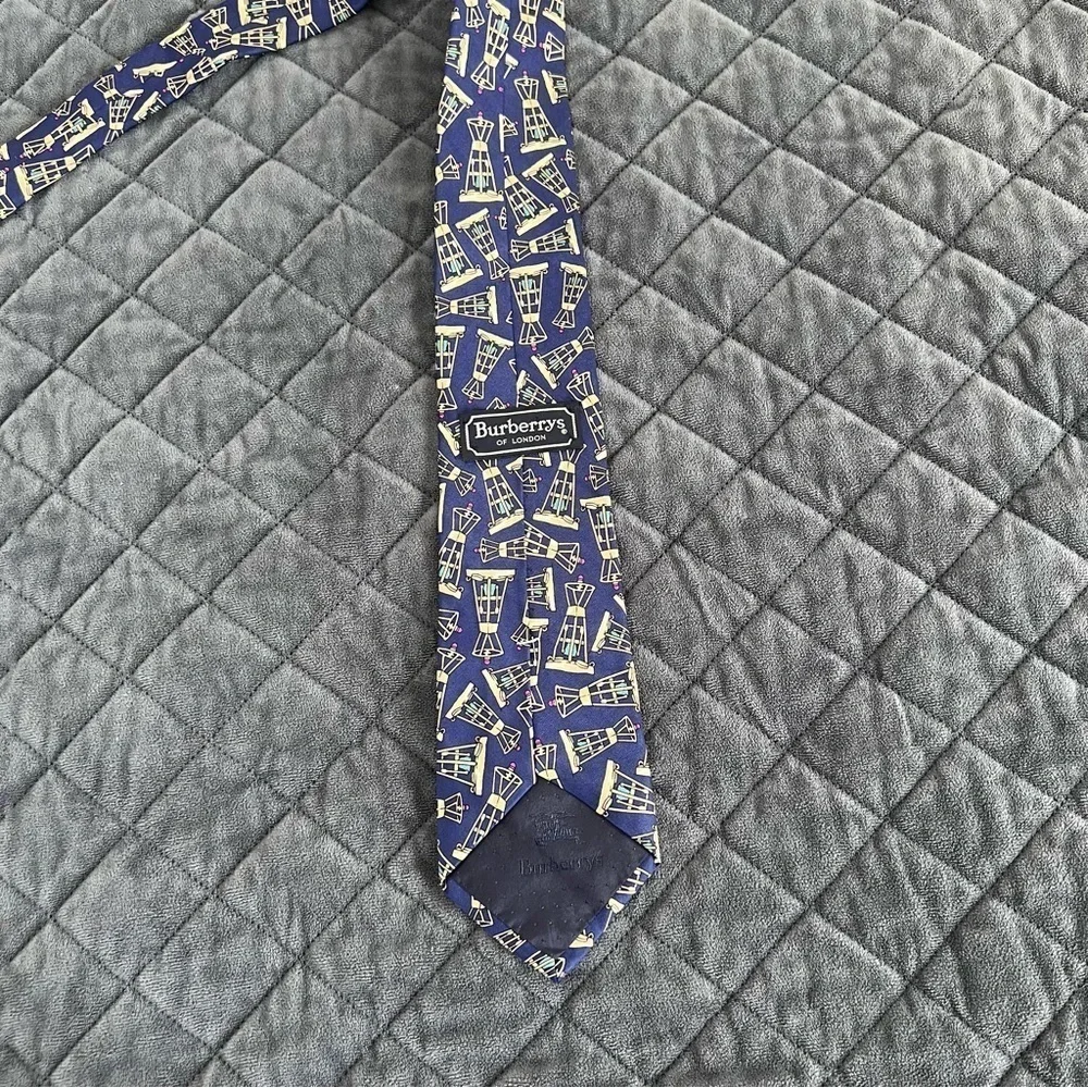 Burberry Tie Vintage Silk Blue Yellow Chest Pieces Made In USA S